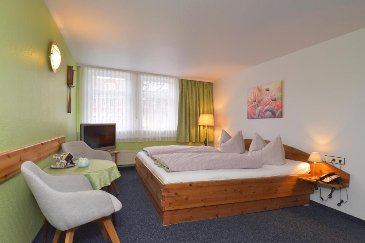 ארנשטאדט Hotel Goldene Sonne מראה חיצוני תמונה