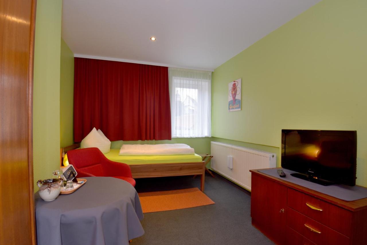 ארנשטאדט Hotel Goldene Sonne מראה חיצוני תמונה