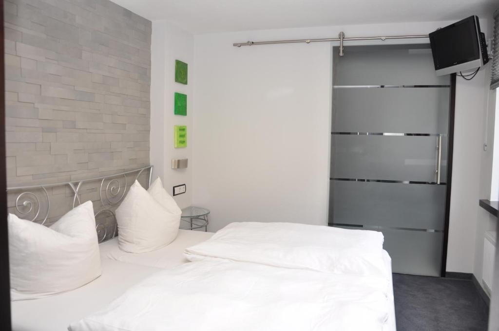 ארנשטאדט Hotel Goldene Sonne מראה חיצוני תמונה
